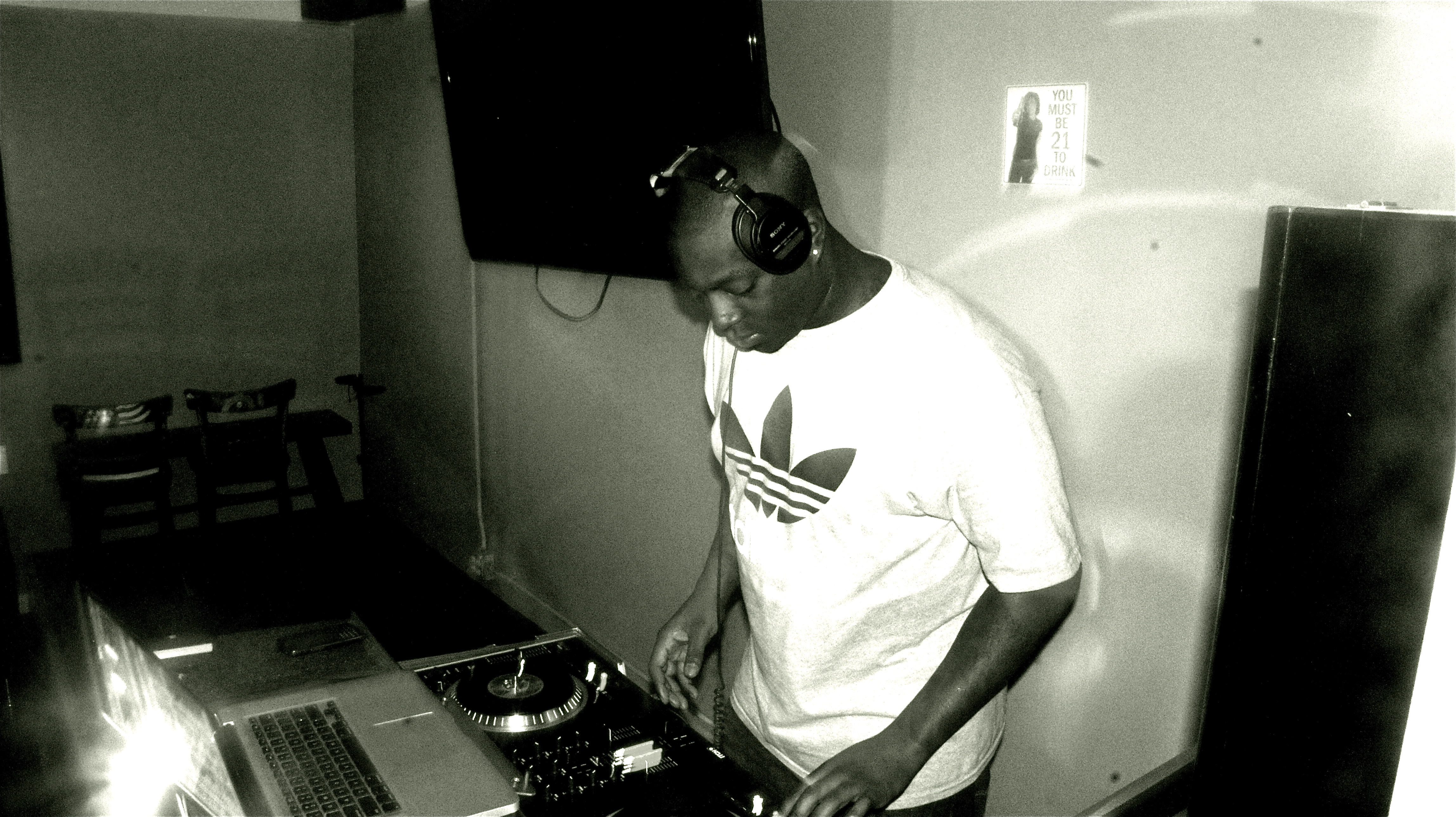 Dj_Okdonp