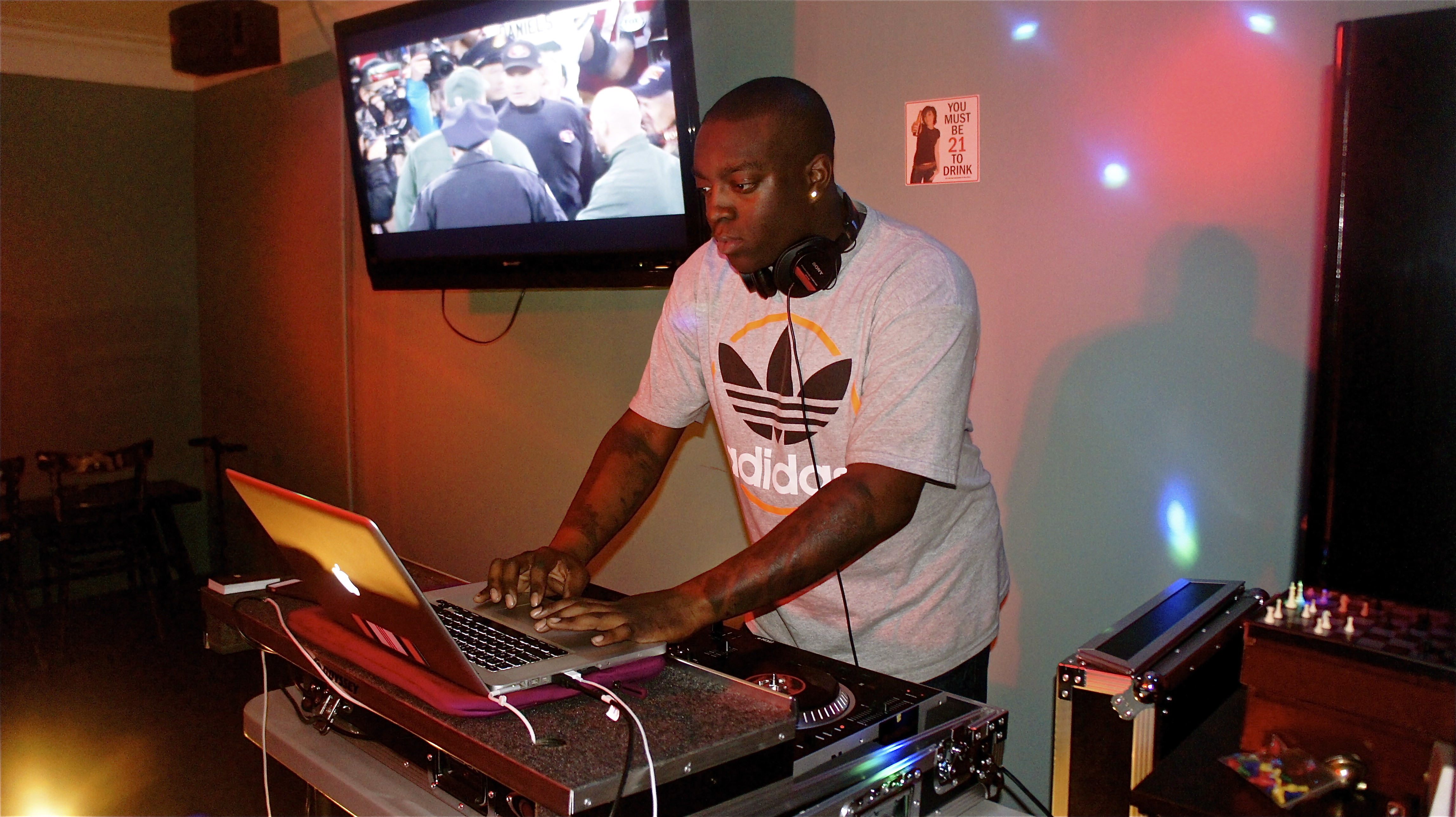 Dj_Okdonp