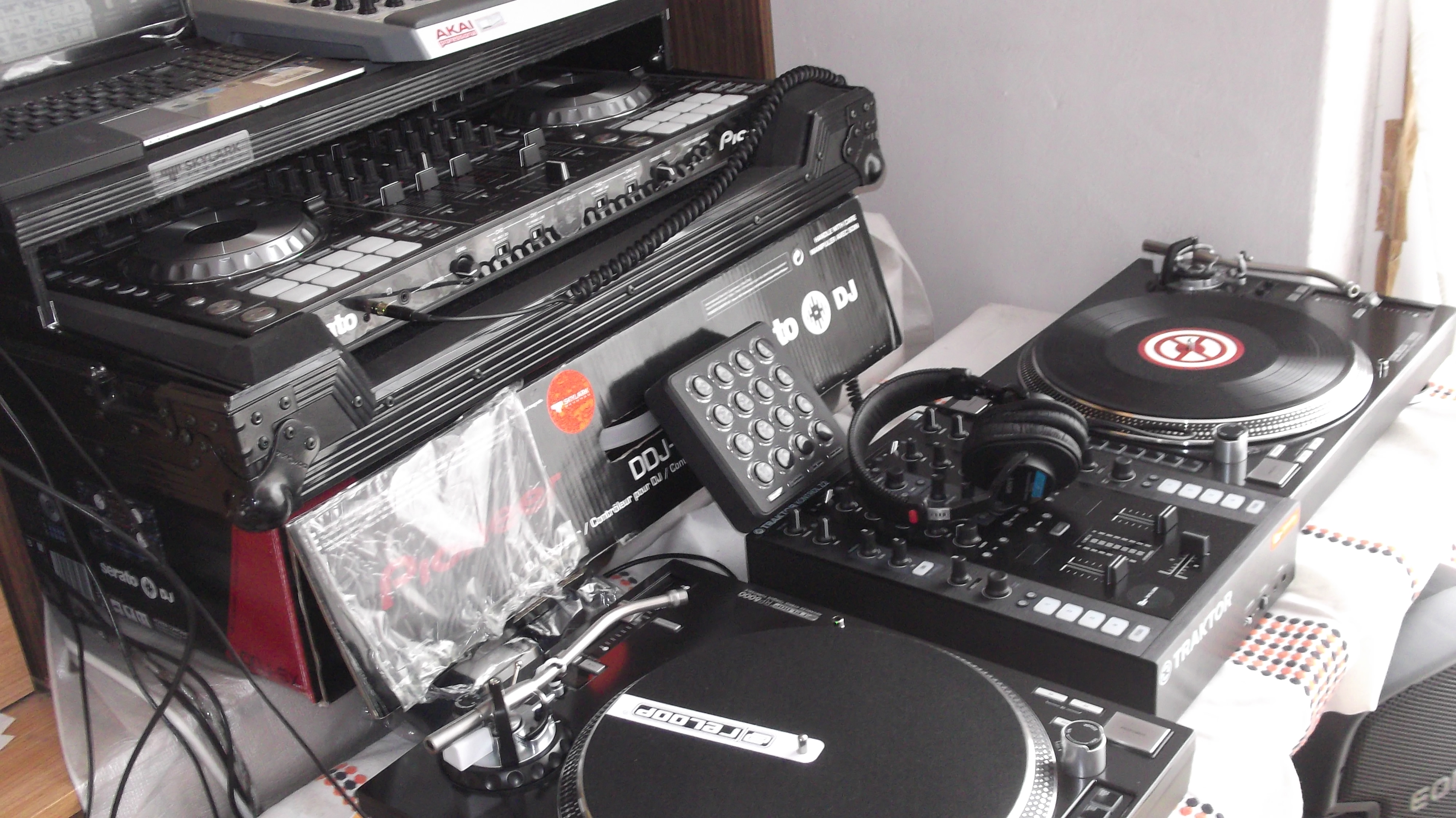 Dj_Koolhand_