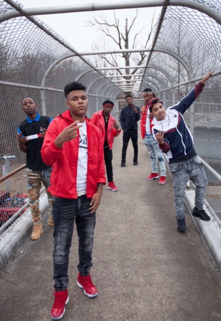 Two Twinz - I Gotta Get It  @2Twinmitchy